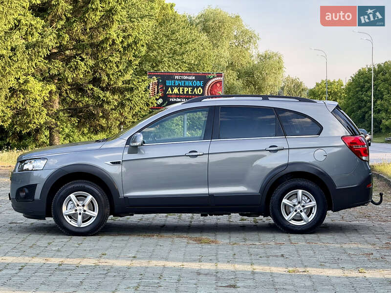 Внедорожник / Кроссовер Chevrolet Captiva 2014 в Дубно