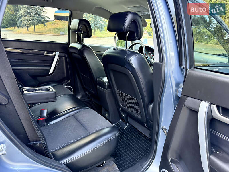 Внедорожник / Кроссовер Chevrolet Captiva 2014 в Дубно