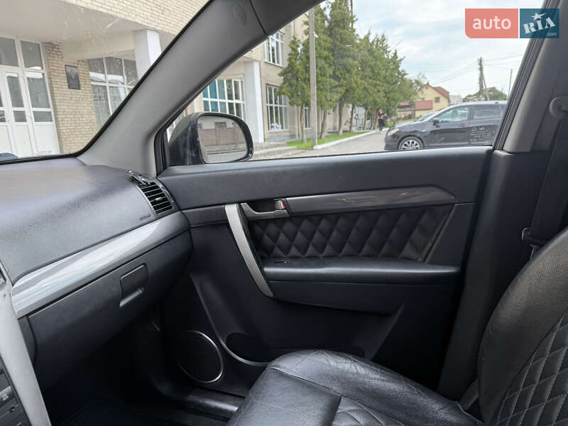Внедорожник / Кроссовер Chevrolet Captiva 2007 в Владимире
