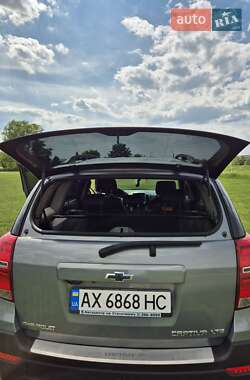 Внедорожник / Кроссовер Chevrolet Captiva 2013 в 