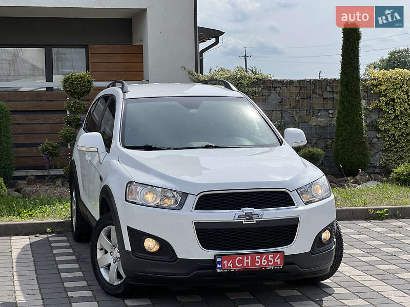 Позашляховик / Кросовер Chevrolet Captiva 2014 в Львові