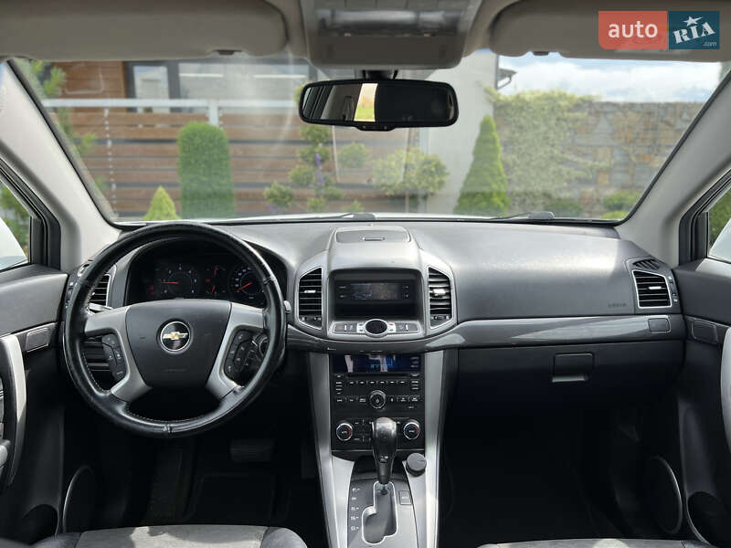 Позашляховик / Кросовер Chevrolet Captiva 2014 в Львові