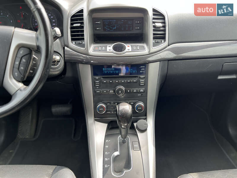 Позашляховик / Кросовер Chevrolet Captiva 2014 в Львові