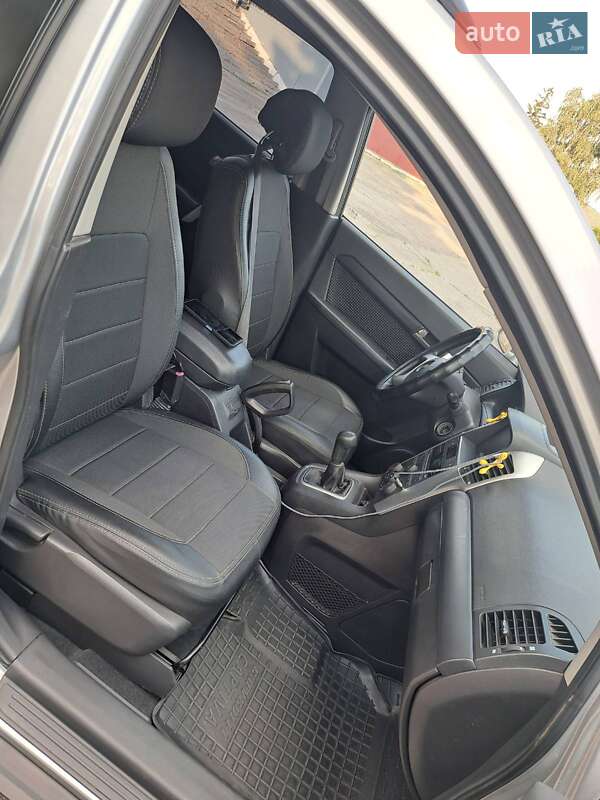 Внедорожник / Кроссовер Chevrolet Captiva 2008 в Валках фото 10 Внедорожник / Кроссовер Chevrolet Captiva 2008 в Валках