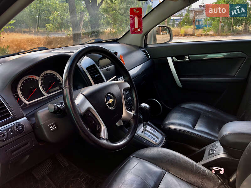 Внедорожник / Кроссовер Chevrolet Captiva 2008 в Николаеве