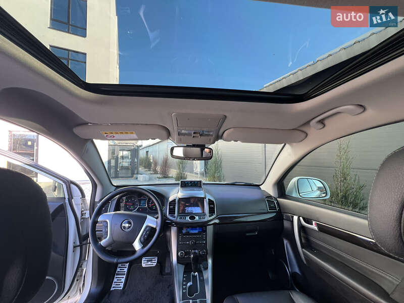 Внедорожник / Кроссовер Chevrolet Captiva 2014 в Житомире