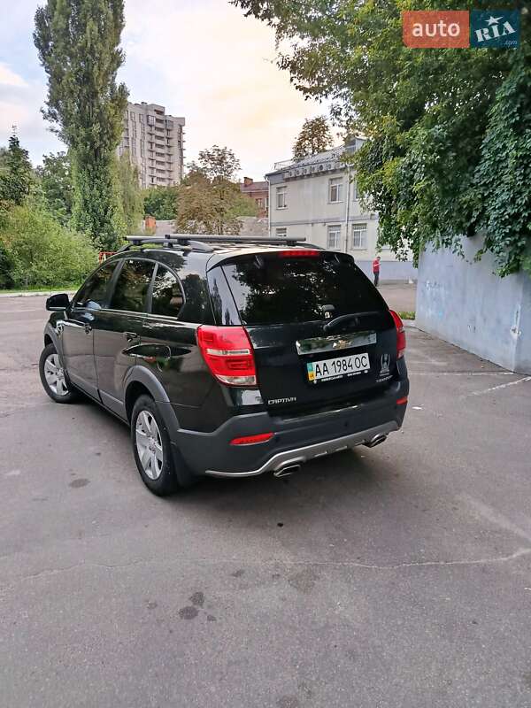 Позашляховик / Кросовер Chevrolet Captiva 2013 в Києві