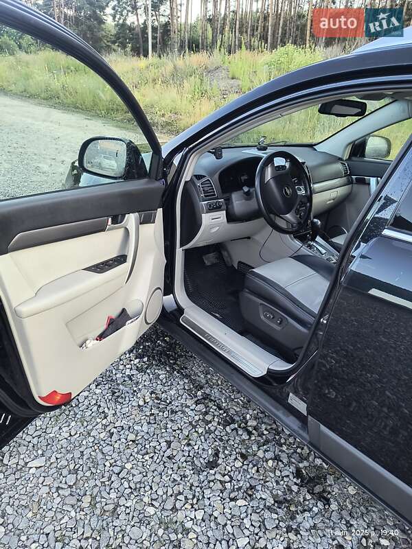 Позашляховик / Кросовер Chevrolet Captiva 2011 в Славуті