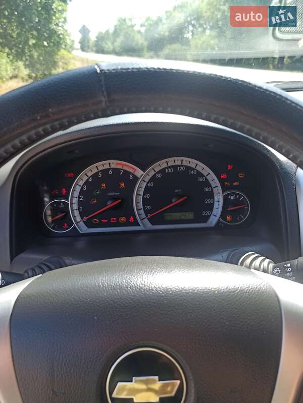 Внедорожник / Кроссовер Chevrolet Captiva 2008 в Захарьевке