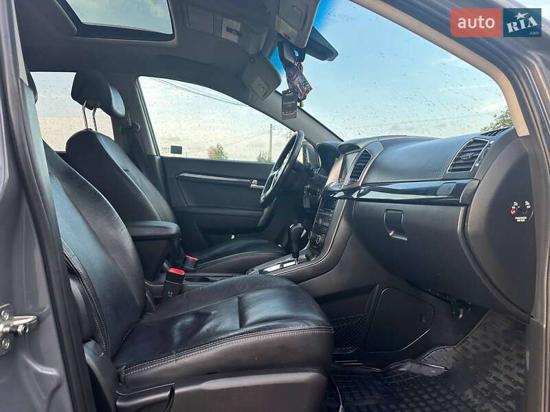 Позашляховик / Кросовер Chevrolet Captiva 2011 в Миколаєві