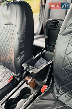 Внедорожник / Кроссовер Chevrolet Captiva 2012 в 