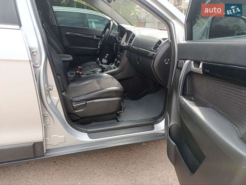 Внедорожник / Кроссовер Chevrolet Captiva 2011 в Чернигове