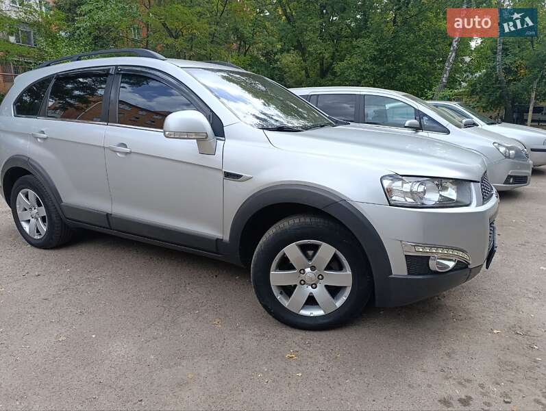 Внедорожник / Кроссовер Chevrolet Captiva 2011 в Чернигове