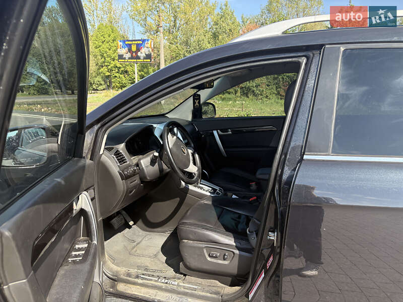 Внедорожник / Кроссовер Chevrolet Captiva 2011 в Надворной