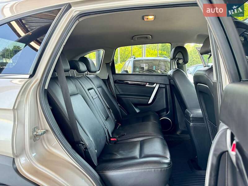 Позашляховик / Кросовер Chevrolet Captiva 2012 в Вінниці