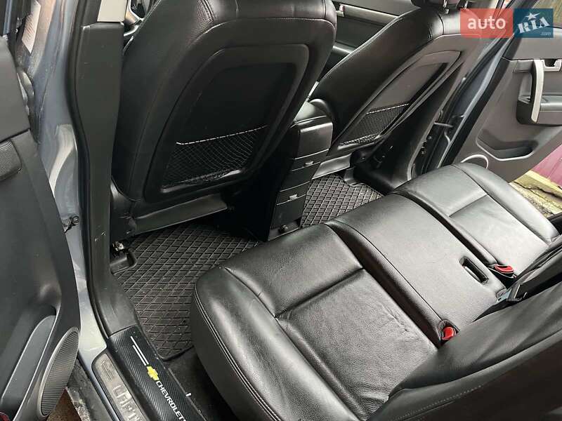 Внедорожник / Кроссовер Chevrolet Captiva 2010 в Петропавловской Борщаговке фото 38 Внедорожник / Кроссовер Chevrolet Captiva 2010 в Петропавловской Борщаговке