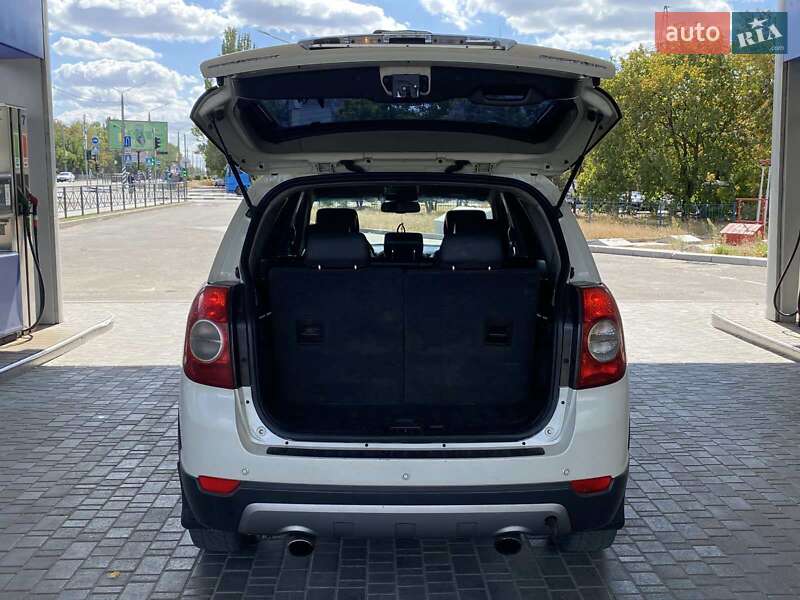 Позашляховик / Кросовер Chevrolet Captiva 2012 в Миколаєві