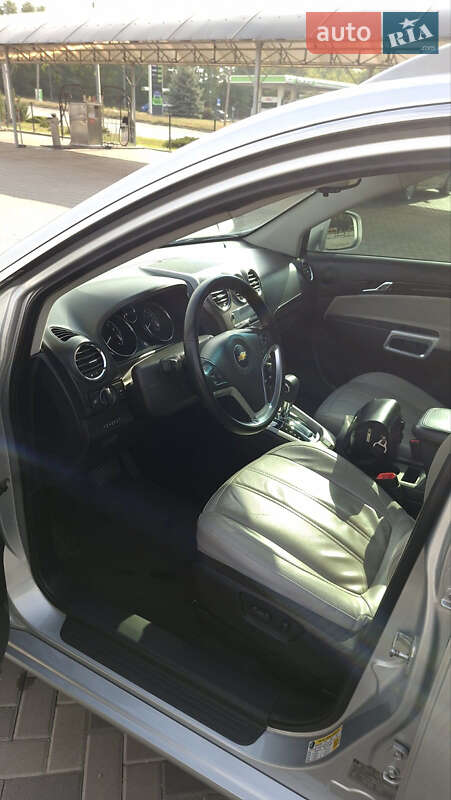 Внедорожник / Кроссовер Chevrolet Captiva 2014 в Полтаве