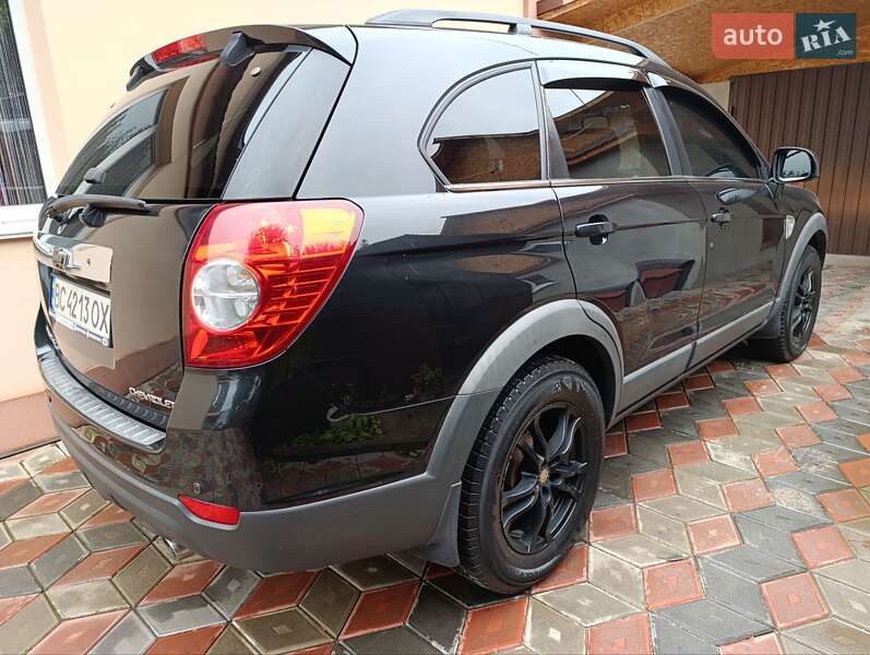 Внедорожник / Кроссовер Chevrolet Captiva 2010 в Хмельницком