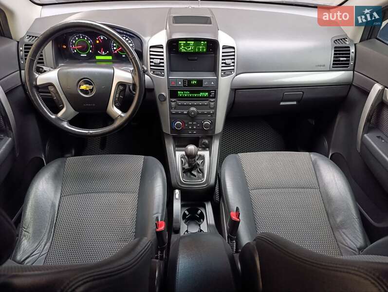 Внедорожник / Кроссовер Chevrolet Captiva 2010 в Хмельницком