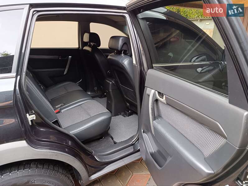 Внедорожник / Кроссовер Chevrolet Captiva 2010 в Хмельницком