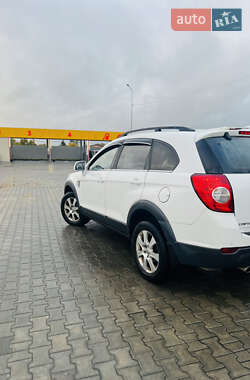 Внедорожник / Кроссовер Chevrolet Captiva 2010 в 