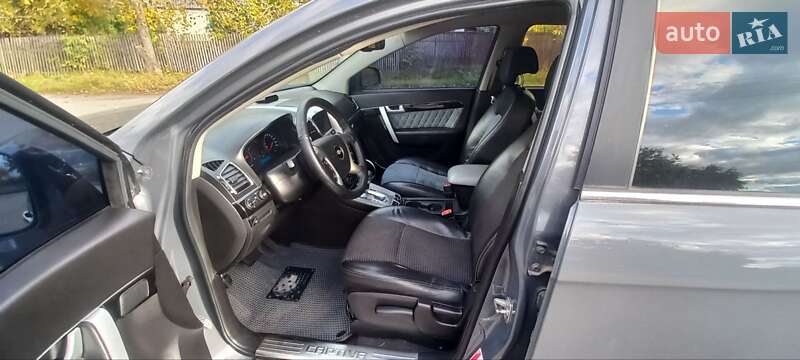 Внедорожник / Кроссовер Chevrolet Captiva 2011 в Корсуне-Шевченковском фото 5 Внедорожник / Кроссовер Chevrolet Captiva 2011 в Корсуне-Шевченковском
