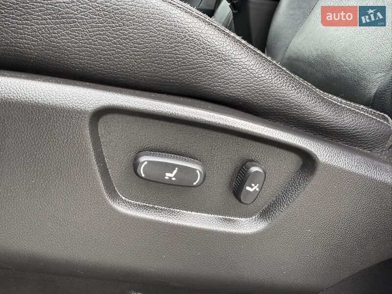 Внедорожник / Кроссовер Chevrolet Captiva 2011 в Хмельницком