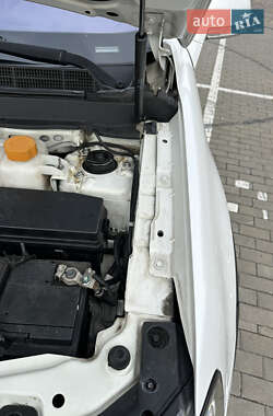 Внедорожник / Кроссовер Chevrolet Captiva 2014 в 
