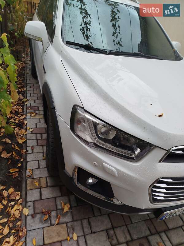 Позашляховик / Кросовер Chevrolet Captiva 2016 в Дніпрі