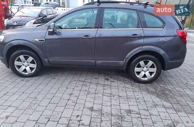 Позашляховик / Кросовер Chevrolet Captiva 2012 в 
