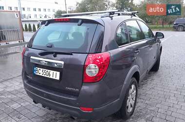 Позашляховик / Кросовер Chevrolet Captiva 2012 в 