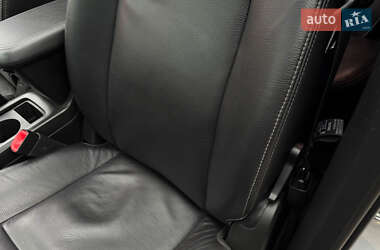 Позашляховик / Кросовер Chevrolet Captiva 2012 в 
