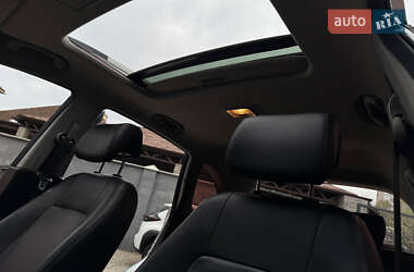 Позашляховик / Кросовер Chevrolet Captiva 2012 в 