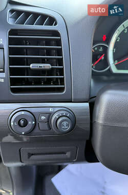 Внедорожник / Кроссовер Chevrolet Captiva 2009 в 