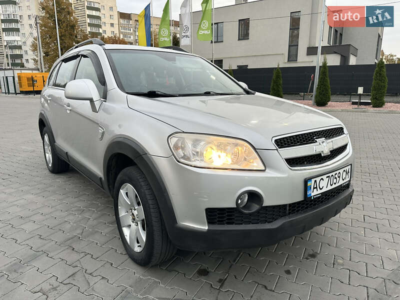 Внедорожник / Кроссовер Chevrolet Captiva 2006 в Луцке