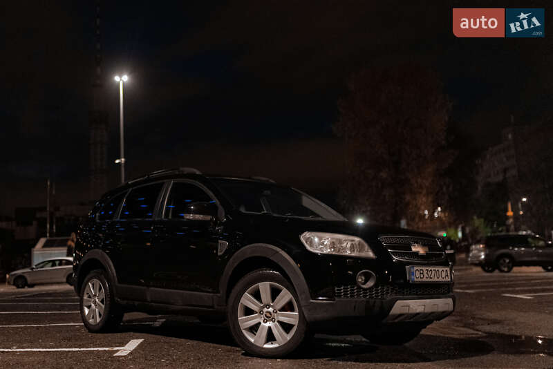 Позашляховик / Кросовер Chevrolet Captiva 2008 в Києві