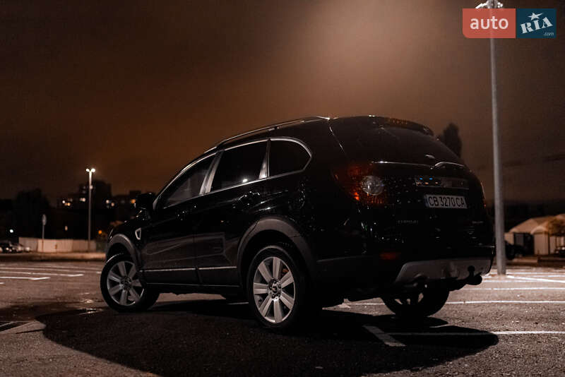 Позашляховик / Кросовер Chevrolet Captiva 2008 в Києві