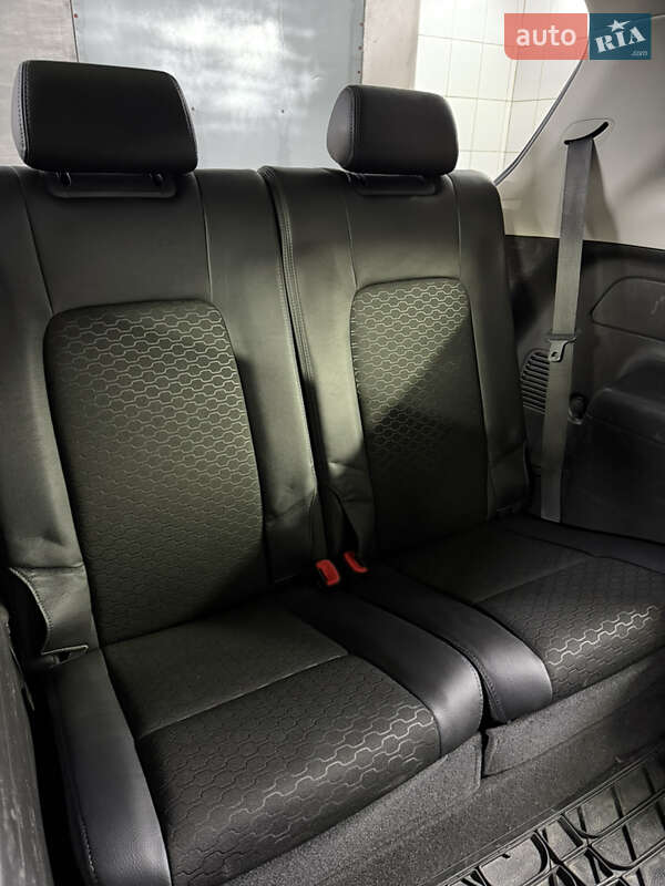 Внедорожник / Кроссовер Chevrolet Captiva 2013 в Полтаве фото 12 Внедорожник / Кроссовер Chevrolet Captiva 2013 в Полтаве
