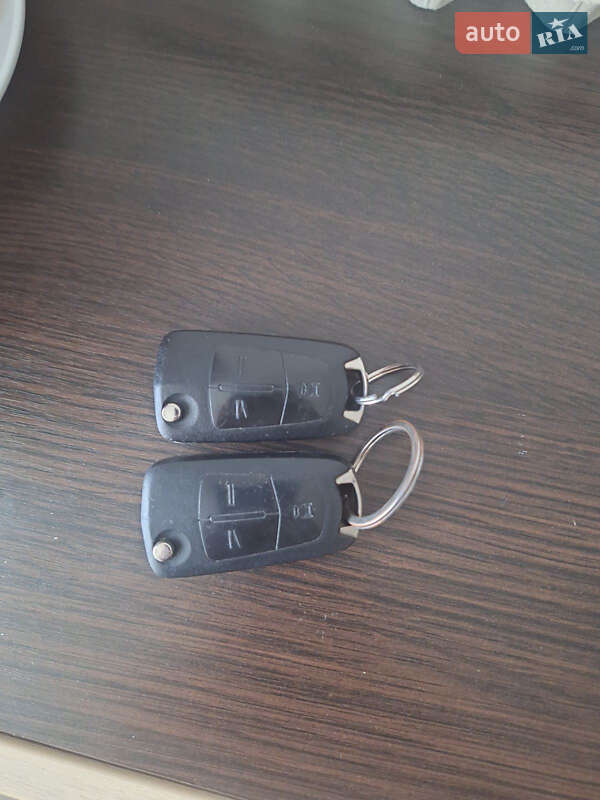 Внедорожник / Кроссовер Chevrolet Captiva 2012 в Житомире фото 14 Внедорожник / Кроссовер Chevrolet Captiva 2012 в Житомире