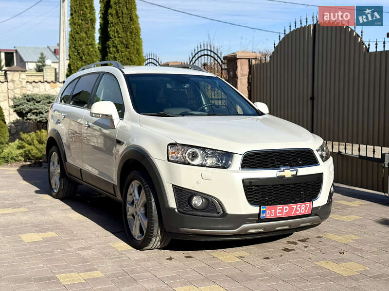 Внедорожник / Кроссовер Chevrolet Captiva 2014 в Тернополе