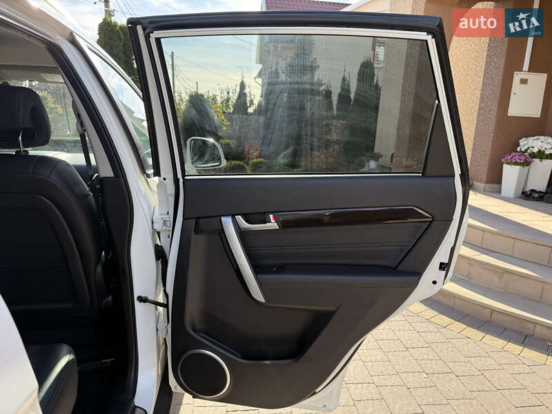 Внедорожник / Кроссовер Chevrolet Captiva 2014 в Тернополе