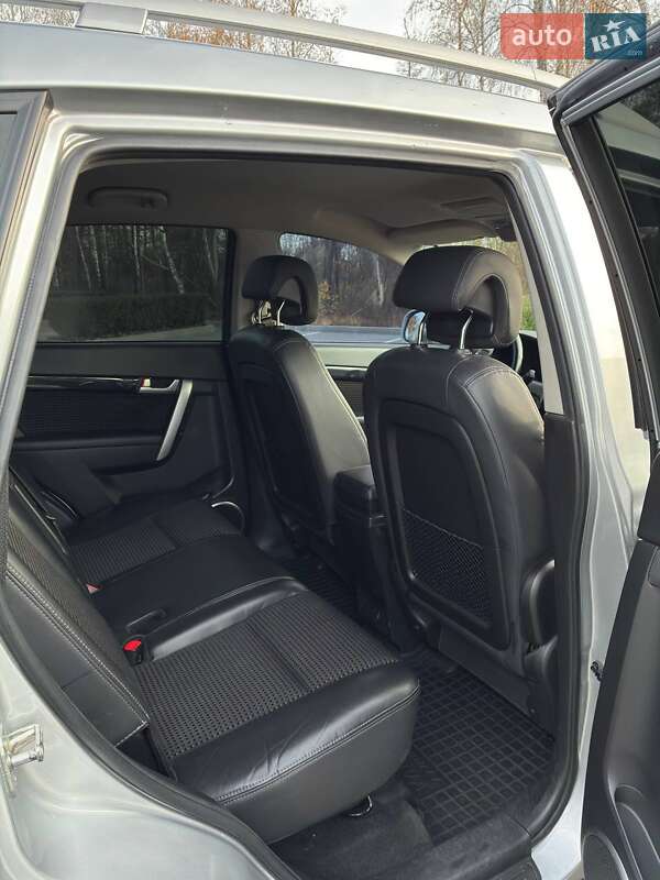 Внедорожник / Кроссовер Chevrolet Captiva 2011 в Ирпене фото 12 Внедорожник / Кроссовер Chevrolet Captiva 2011 в Ирпене