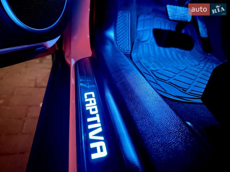 Внедорожник / Кроссовер Chevrolet Captiva 2014 в Бурштыне