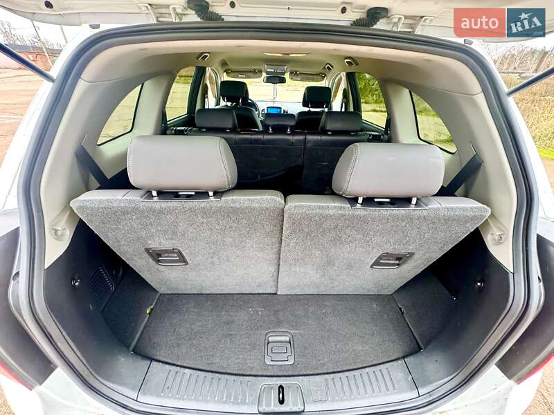 Внедорожник / Кроссовер Chevrolet Captiva 2011 в Чернигове фото 31 Внедорожник / Кроссовер Chevrolet Captiva 2011 в Чернигове