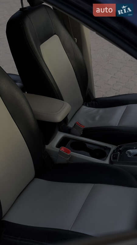 Внедорожник / Кроссовер Chevrolet Captiva 2012 в Стрые