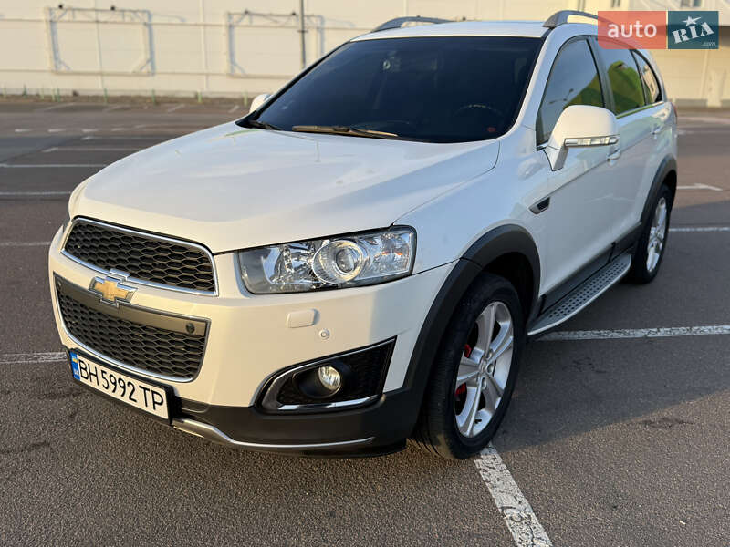 Позашляховик / Кросовер Chevrolet Captiva 2015 в Одесі