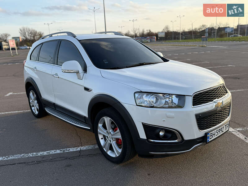 Позашляховик / Кросовер Chevrolet Captiva 2015 в Одесі