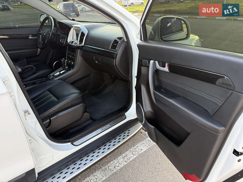 Позашляховик / Кросовер Chevrolet Captiva 2015 в Одесі