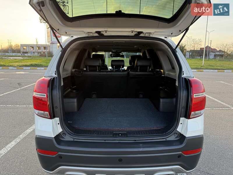 Позашляховик / Кросовер Chevrolet Captiva 2015 в Одесі